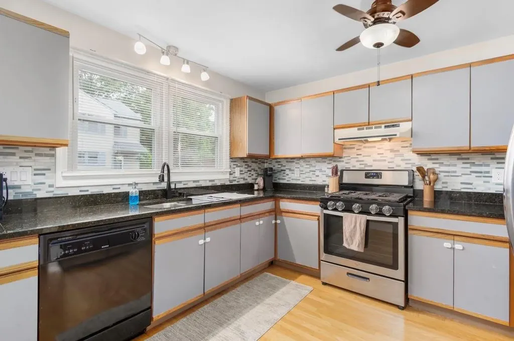 1603 Plainfield Pike Johnston RI 02919