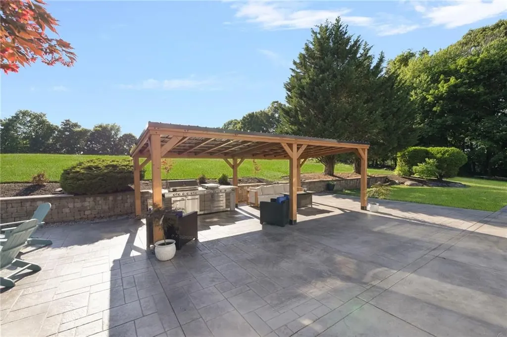 84 Hines Road Cumberland RI 02864