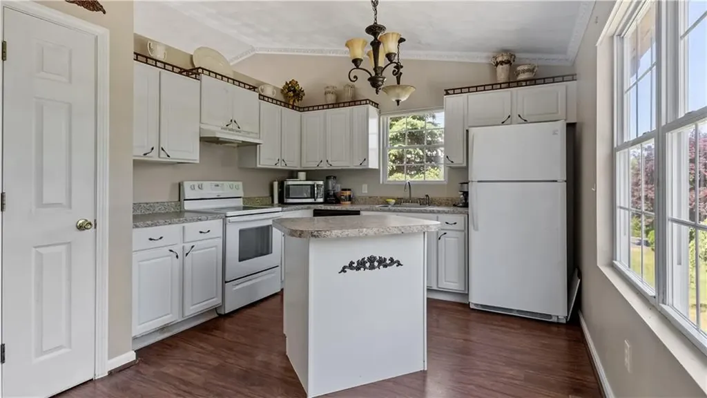 66 Hunters Crossing Drive Coventry RI 02816