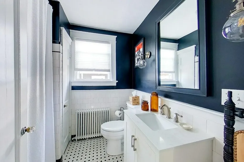 9 Dartmouth Street Newport RI 02840