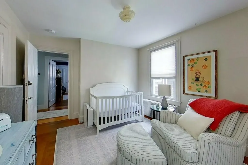 9 Dartmouth Street Newport RI 02840
