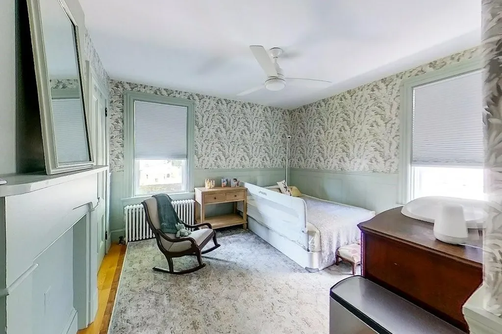 9 Dartmouth Street Newport RI 02840