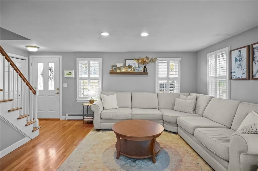 38 Angela Avenue Cranston RI 02921