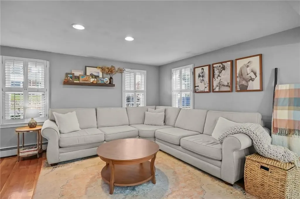 38 Angela Avenue Cranston RI 02921