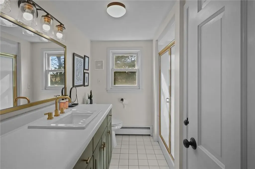 38 Angela Avenue Cranston RI 02921