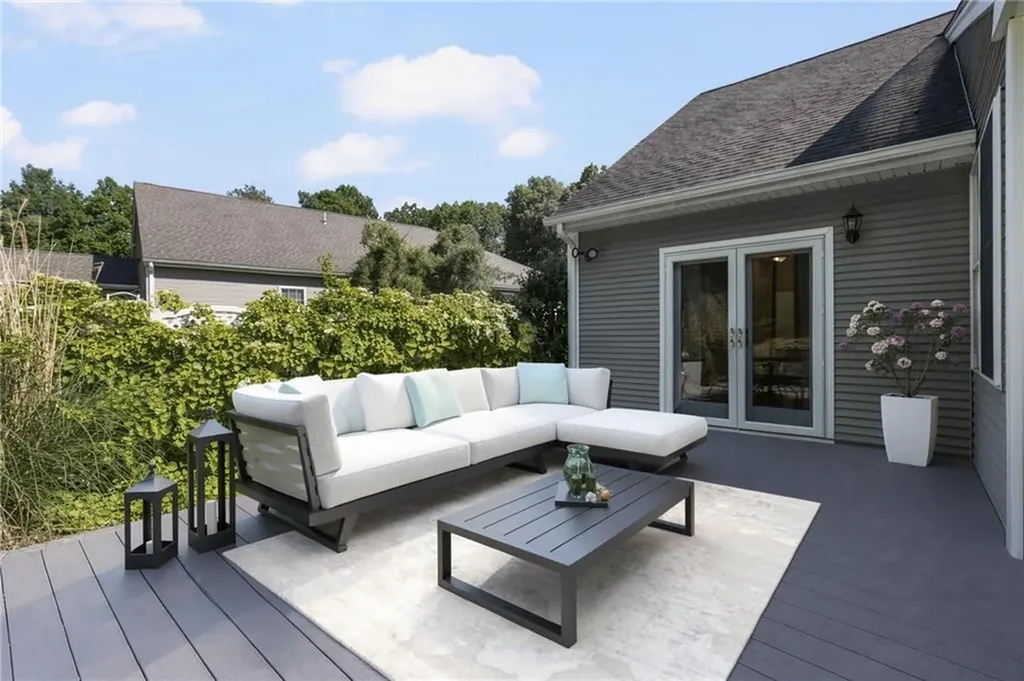 20 Rimwood Drive Smithfield RI 02917