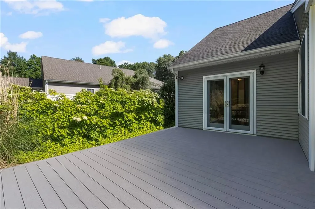 20 Rimwood Drive Smithfield RI 02917