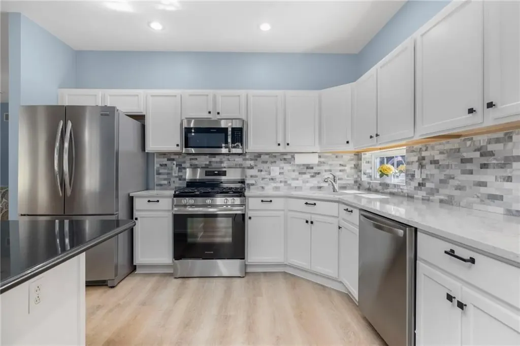 20 Rimwood Drive Smithfield RI 02917