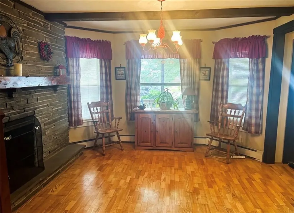 49 Grinell Avenue Tiverton RI 02878