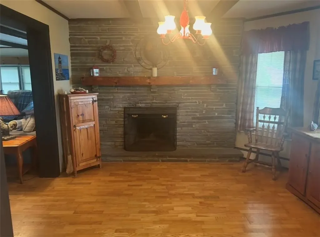 49 Grinell Avenue Tiverton RI 02878