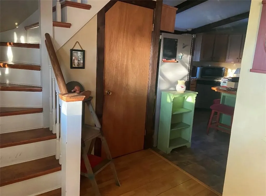 49 Grinell Avenue Tiverton RI 02878