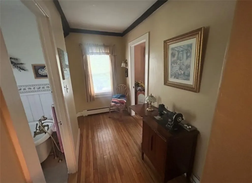 49 Grinell Avenue Tiverton RI 02878