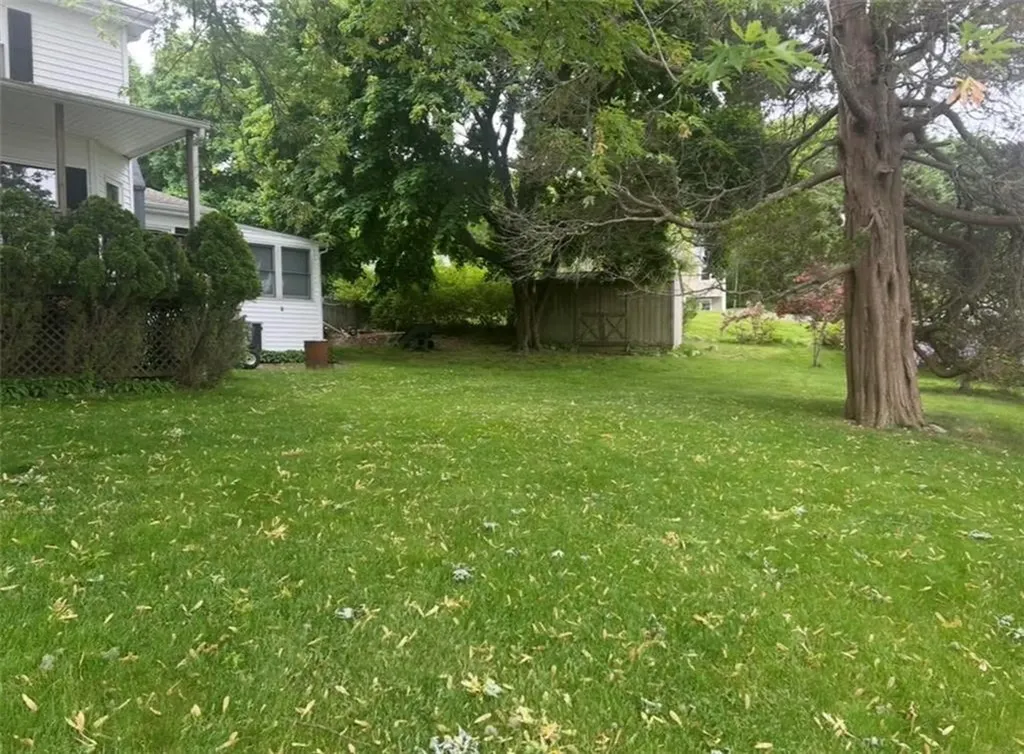 49 Grinell Avenue Tiverton RI 02878