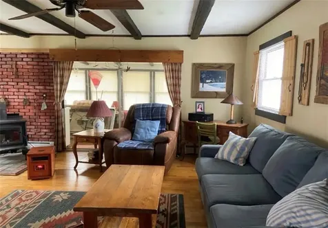 49 Grinell Avenue Tiverton RI 02878