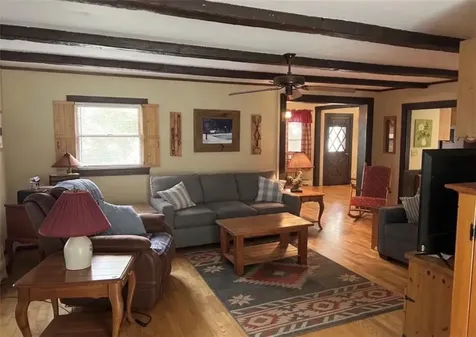 49 Grinell Avenue Tiverton RI 02878