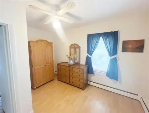 49 Grinell Avenue Tiverton RI 02878