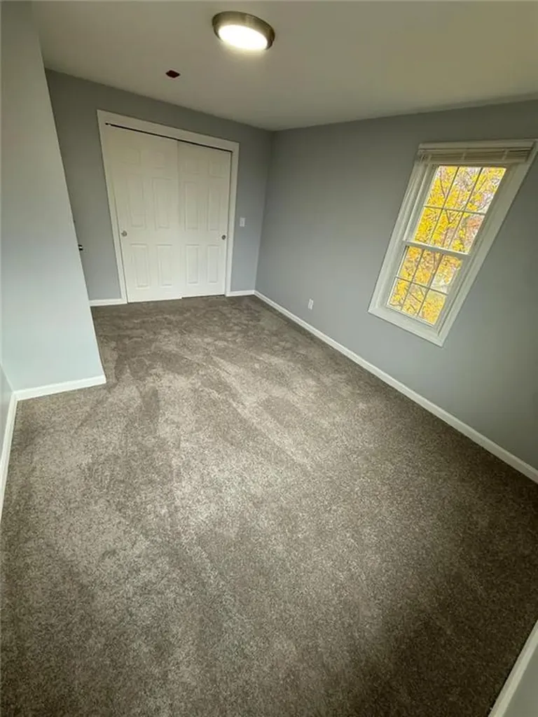 10 26 Saratoga Avenue Pawtucket RI 02861