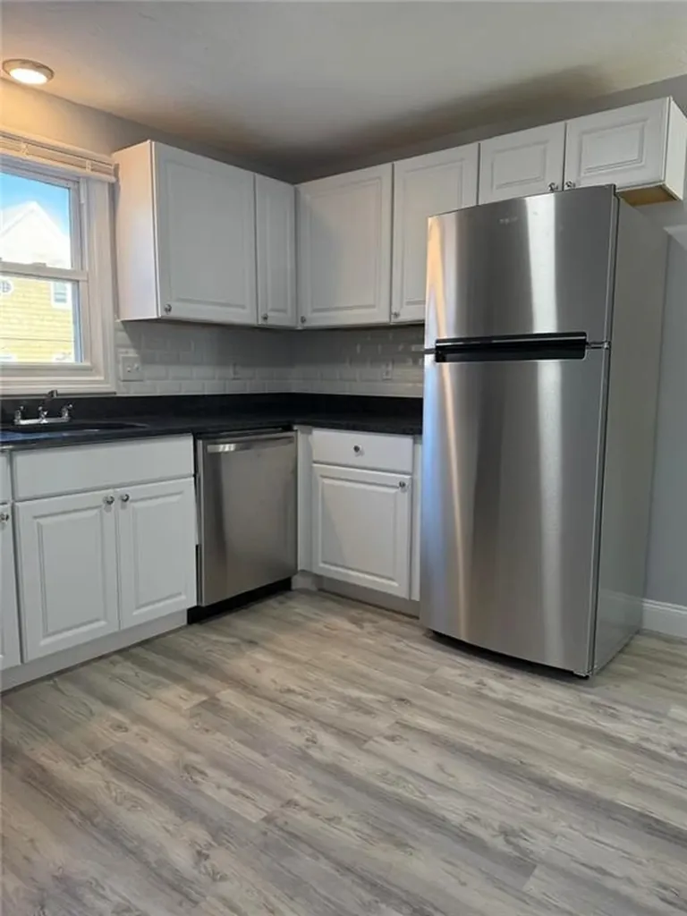 10 26 Saratoga Avenue Pawtucket RI 02861
