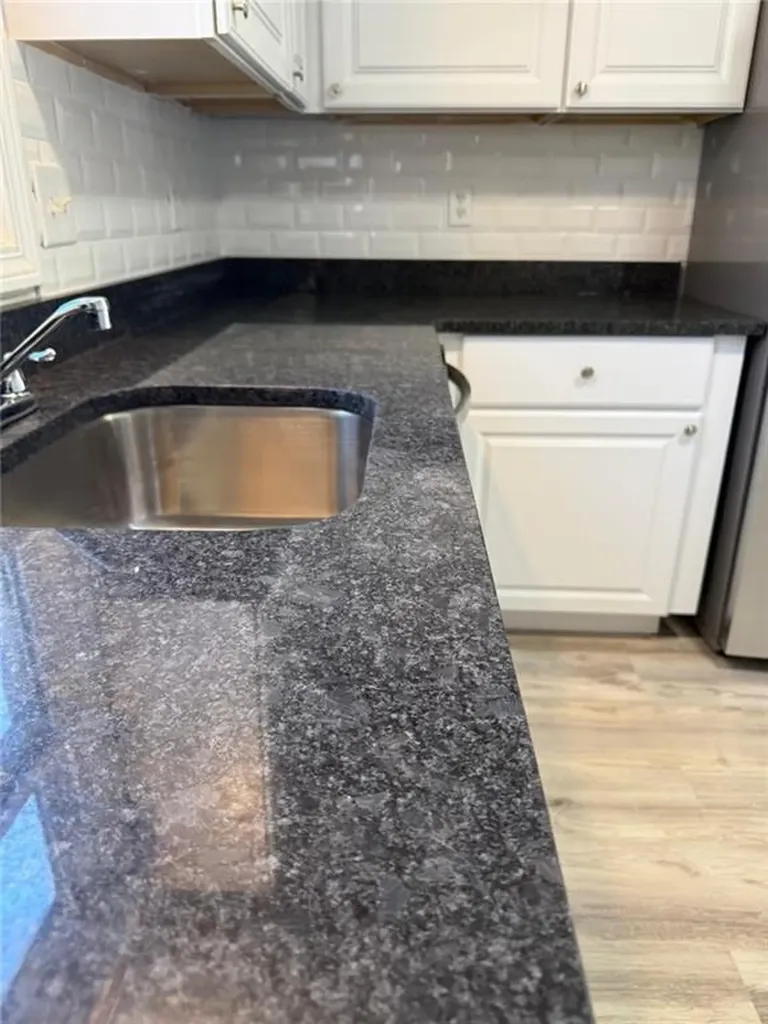 10 26 Saratoga Avenue Pawtucket RI 02861