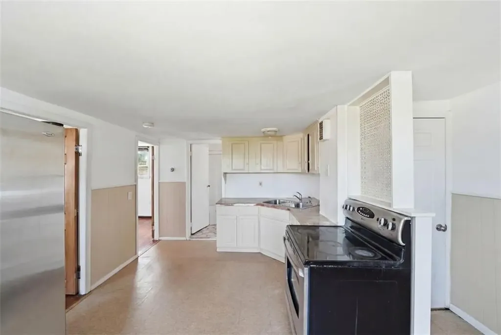 87 Manton Street Pawtucket RI 02861