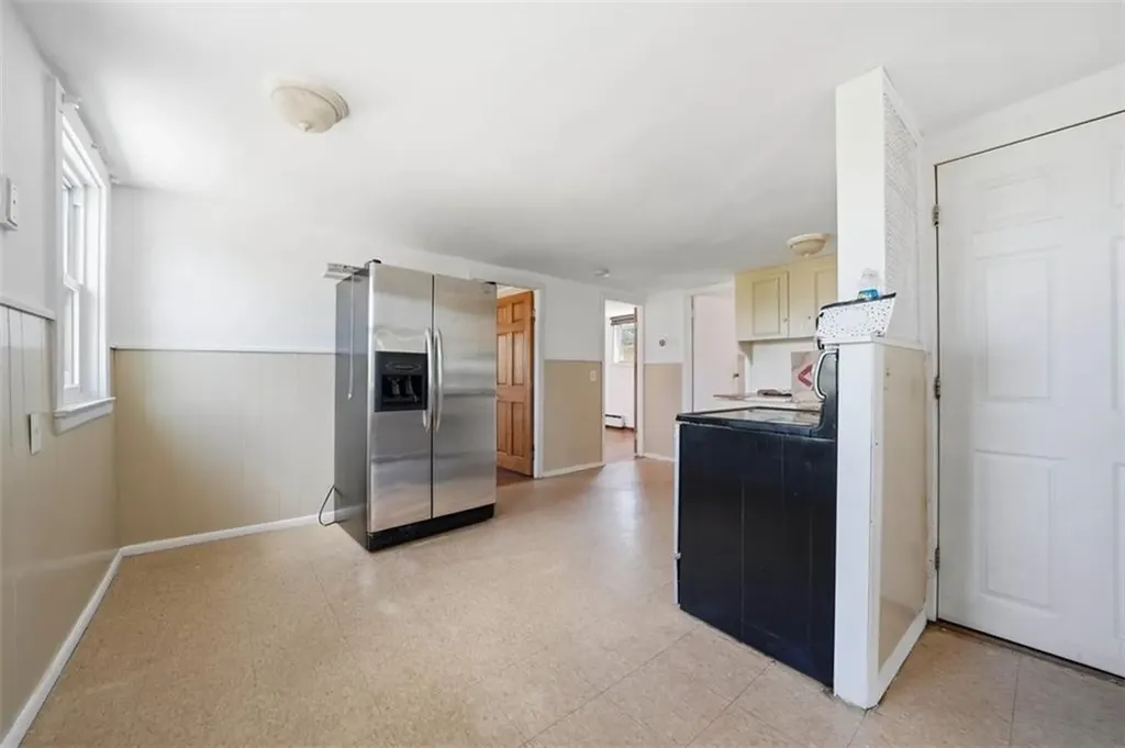 87 Manton Street Pawtucket RI 02861