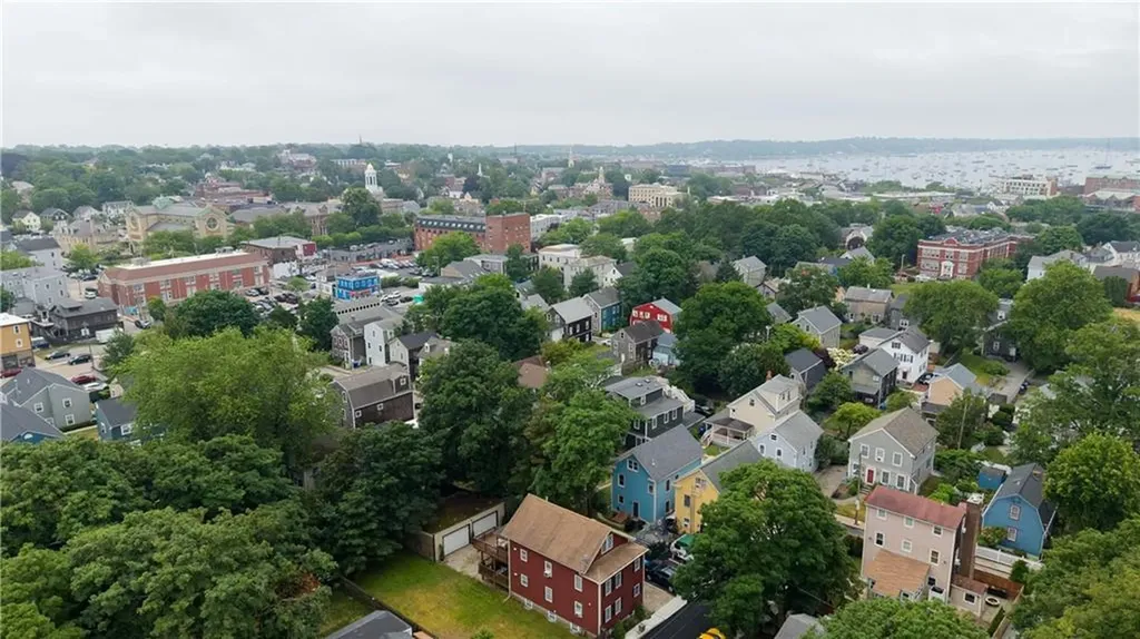 57 Callender Avenue Newport RI 02840