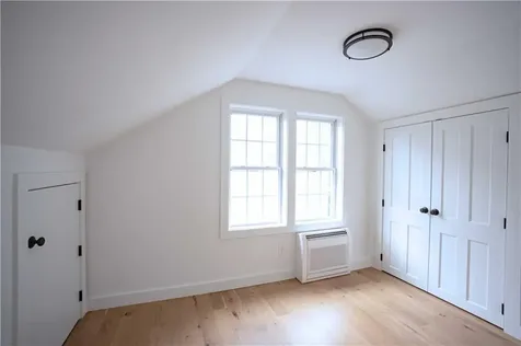 57 Callender Avenue Newport RI 02840
