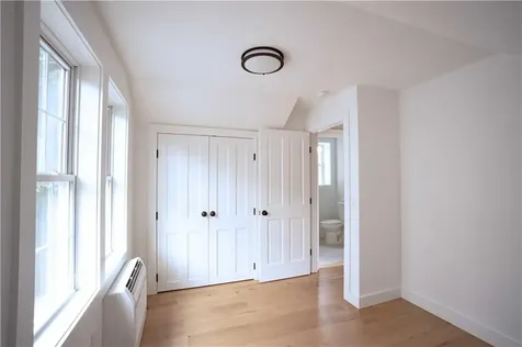57 Callender Avenue Newport RI 02840