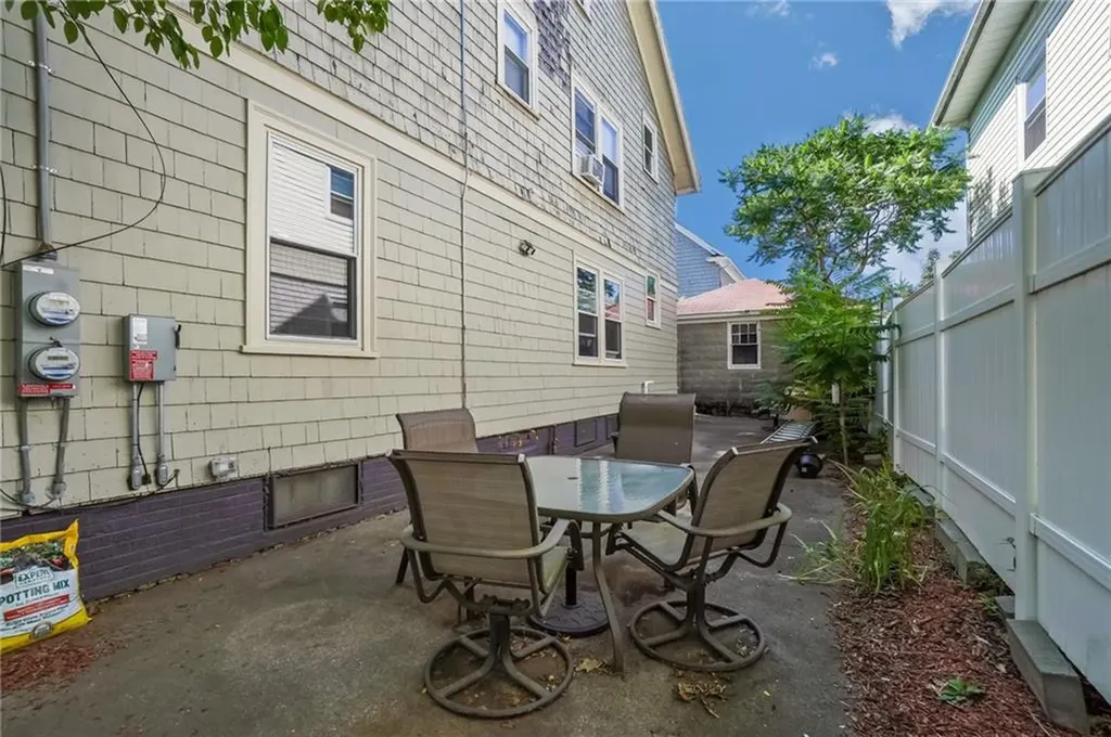 155 Alabama Avenue Providence RI 02905