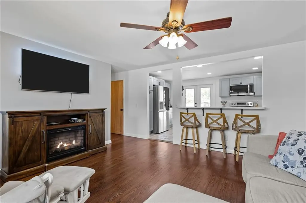 11 Sidney Street West Warwick RI 02893