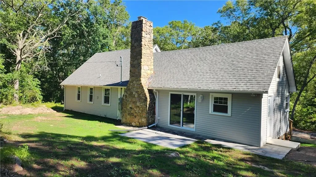 943 B Wordens Pond Road South Kingstown RI 02879