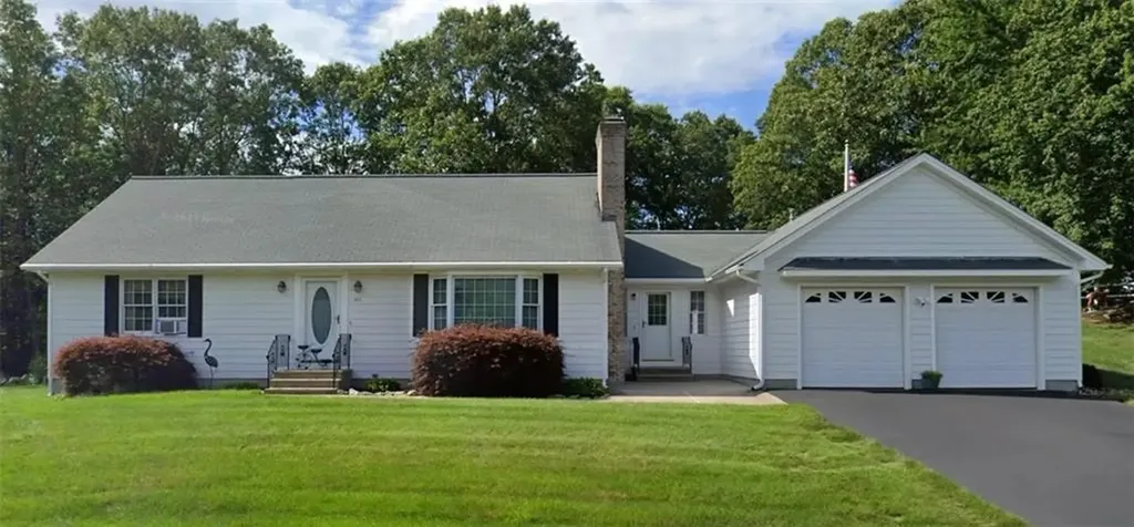203 Tara Lane Woonsocket RI 02895