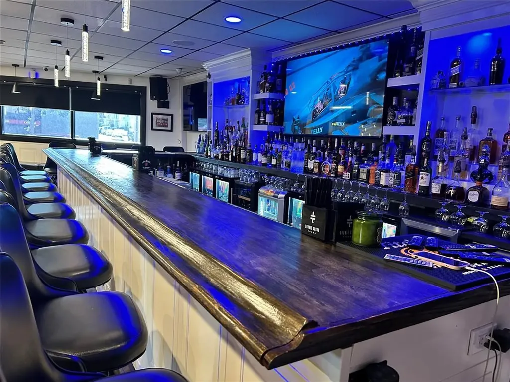 605 Broadway Pawtucket RI 02860