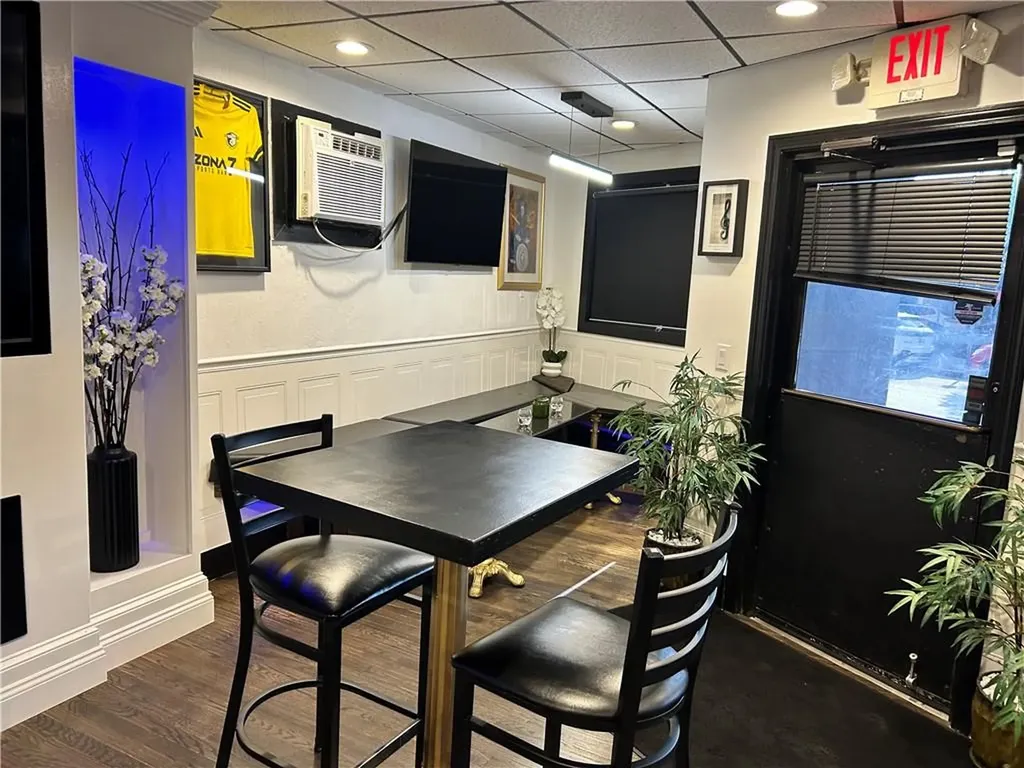 605 Broadway Pawtucket RI 02860