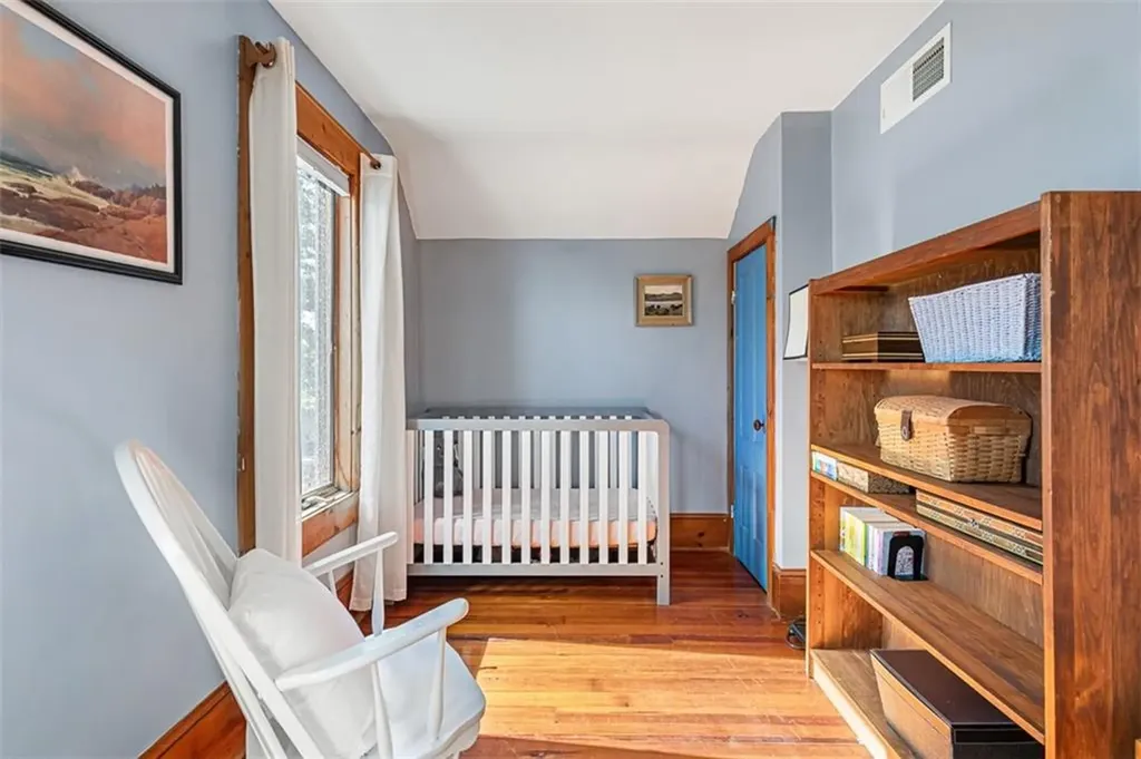 10 Blanding Avenue Barrington RI 02806