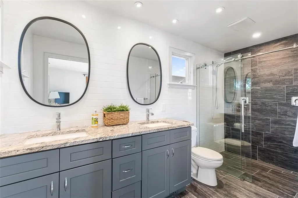 10 Blanding Avenue Barrington RI 02806