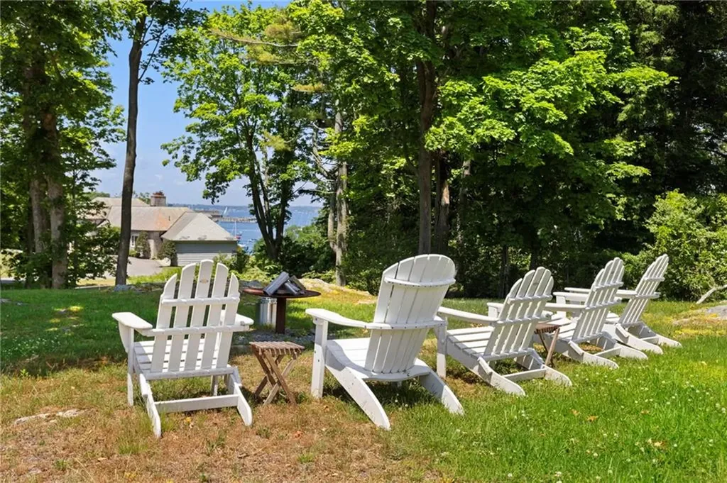 89 Harrison Avenue Newport RI 02840