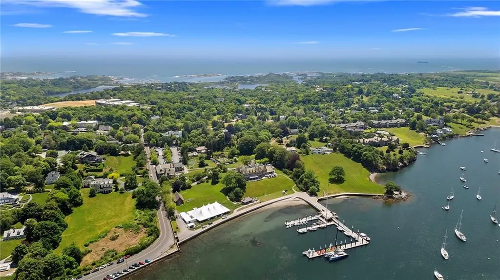 89 Harrison Avenue Newport RI 02840
