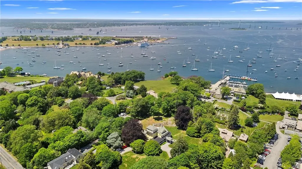 89 Harrison Avenue Newport RI 02840