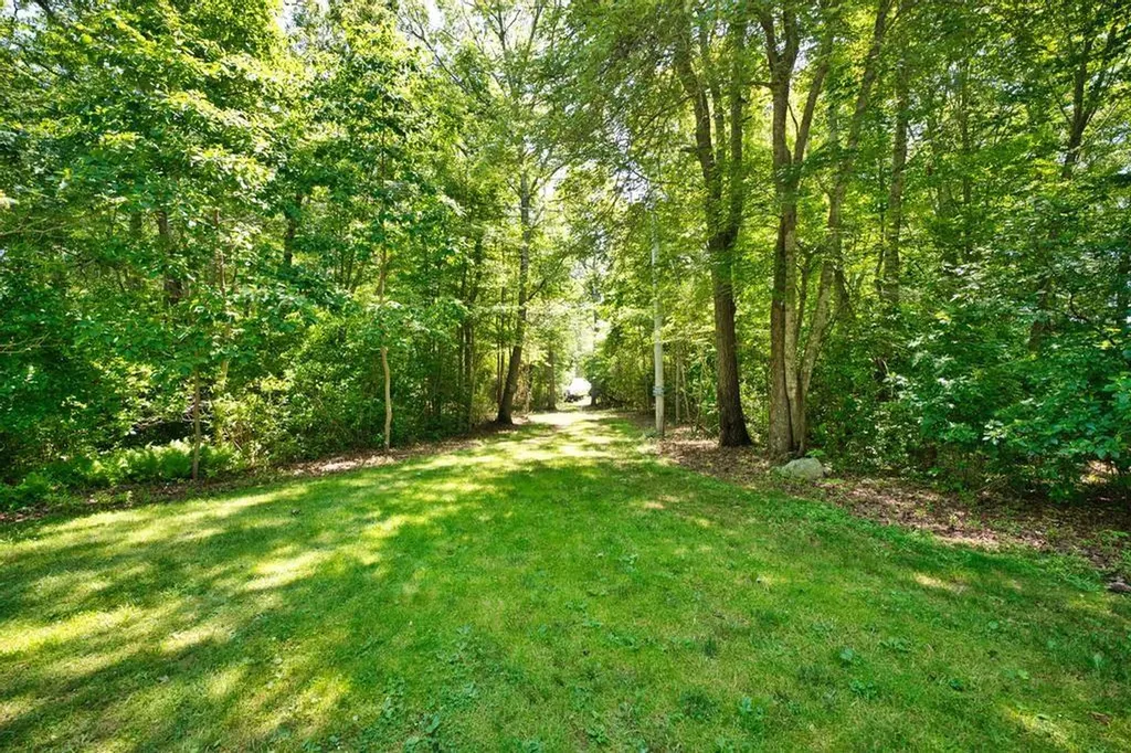 99 A Pottersville Road Little Compton RI 02837