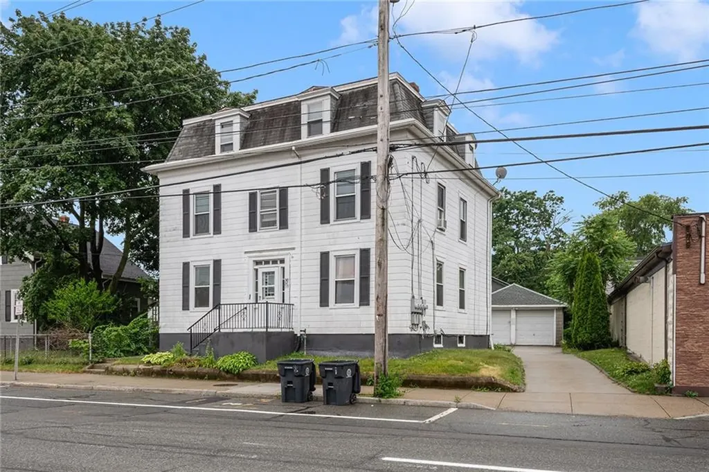339 Waterman Avenue East Providence RI 02914