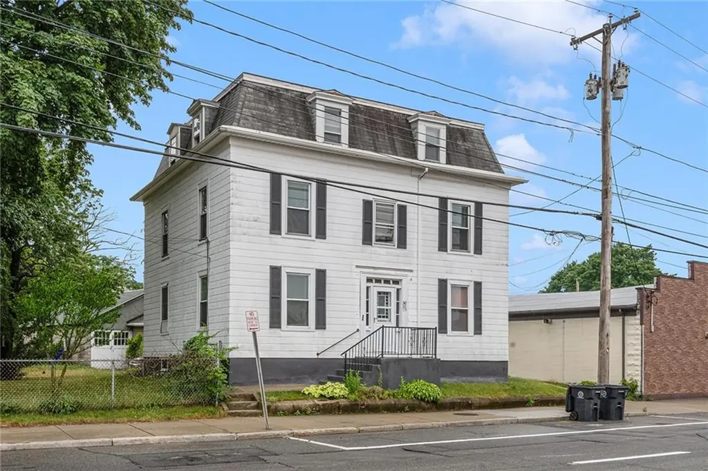 339 Waterman Avenue East Providence RI 02914
