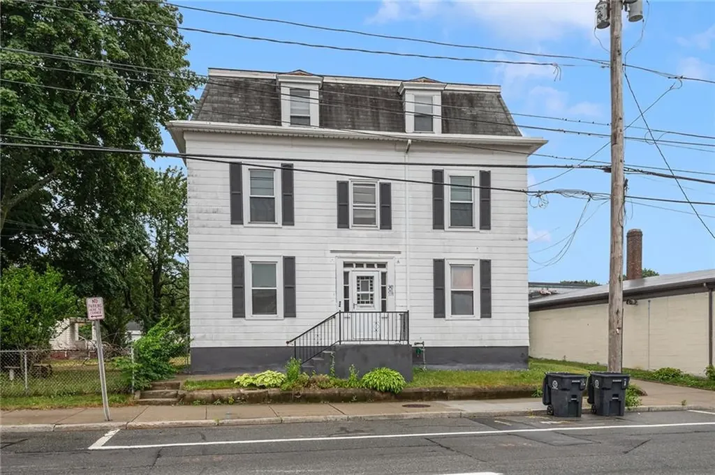 339 Waterman Avenue East Providence RI 02914
