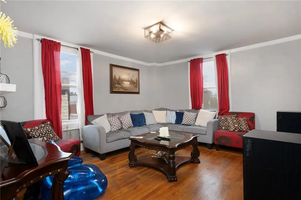339 Waterman Avenue East Providence RI 02914