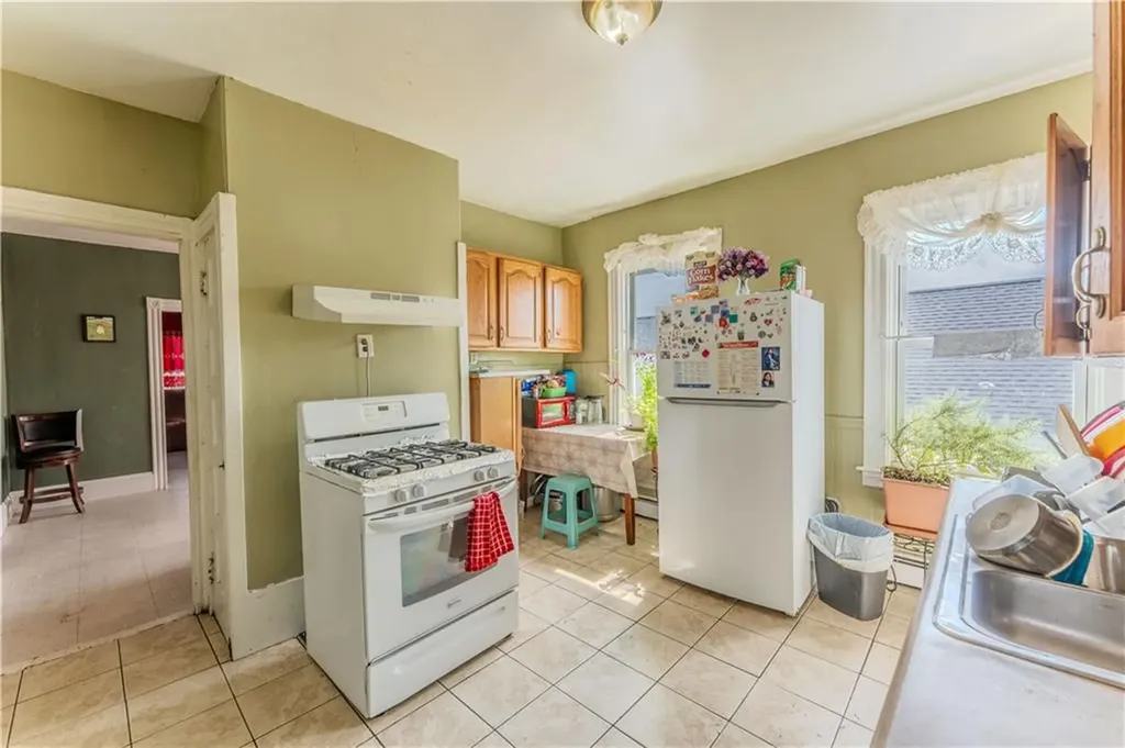 95 97 Laban Street Providence RI 02909