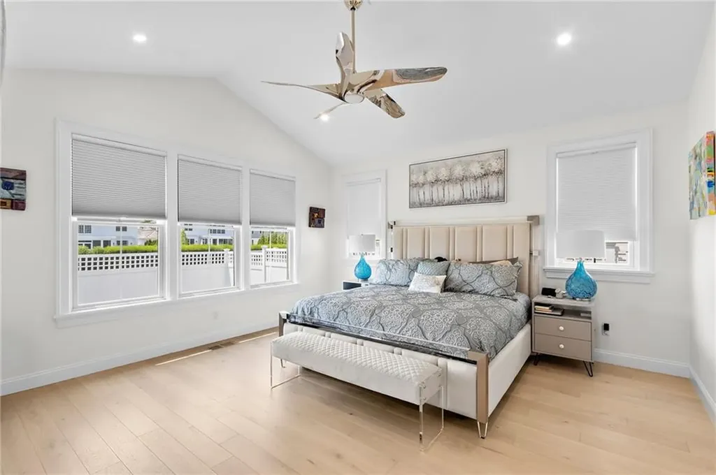 8 Lookout Lane Portsmouth RI 02871