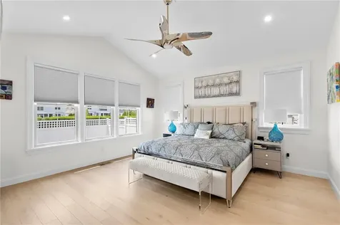 8 Lookout Lane Portsmouth RI 02871
