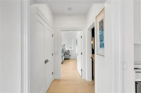 8 Lookout Lane Portsmouth RI 02871