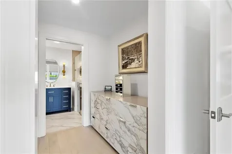 8 Lookout Lane Portsmouth RI 02871