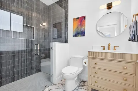 8 Lookout Lane Portsmouth RI 02871